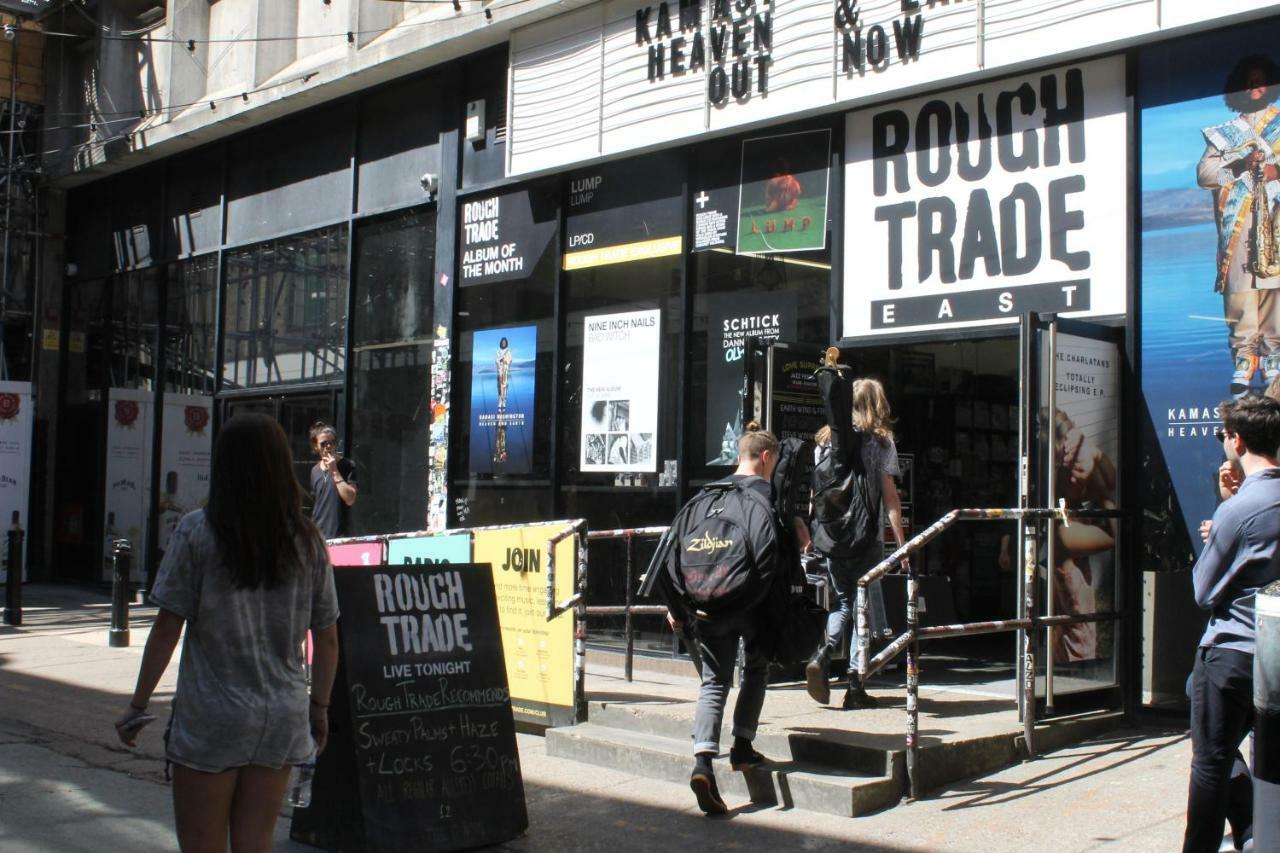 The Dictionary Hostel, Shoreditch, London Exterior photo